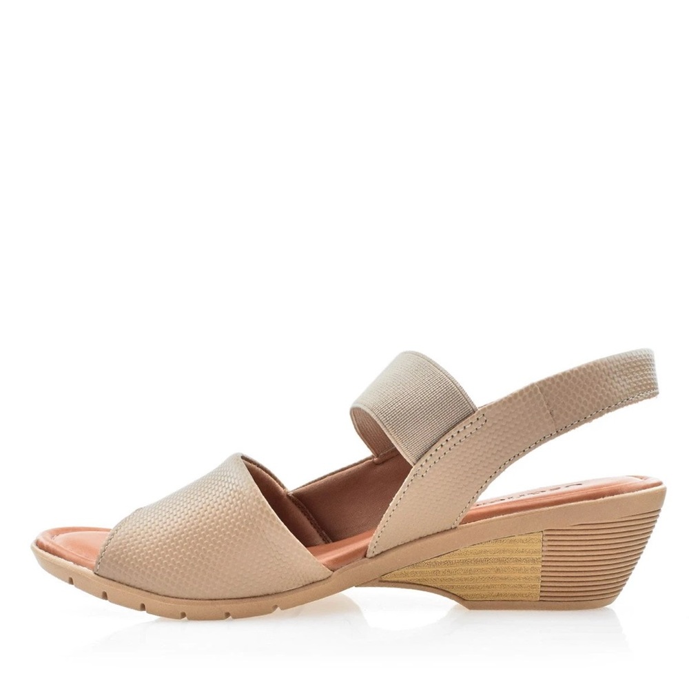 Sandal  w/Strap in Beige leather